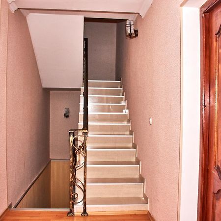 Hotel Georgia ゴリ エクステリア 写真